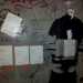Le poesie del MeP accanto all'opera di un noto street artist barese